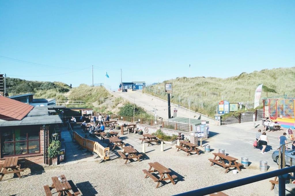 Apartment Dune Roamin': Sea Palling's Treasure - Now With Tv Norwich